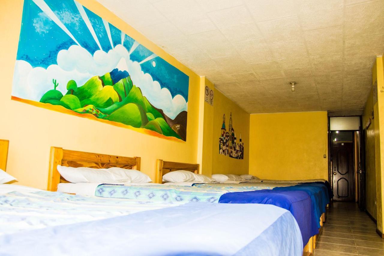 La Posada Del Viajero Hotel Latacunga Kültér fotó